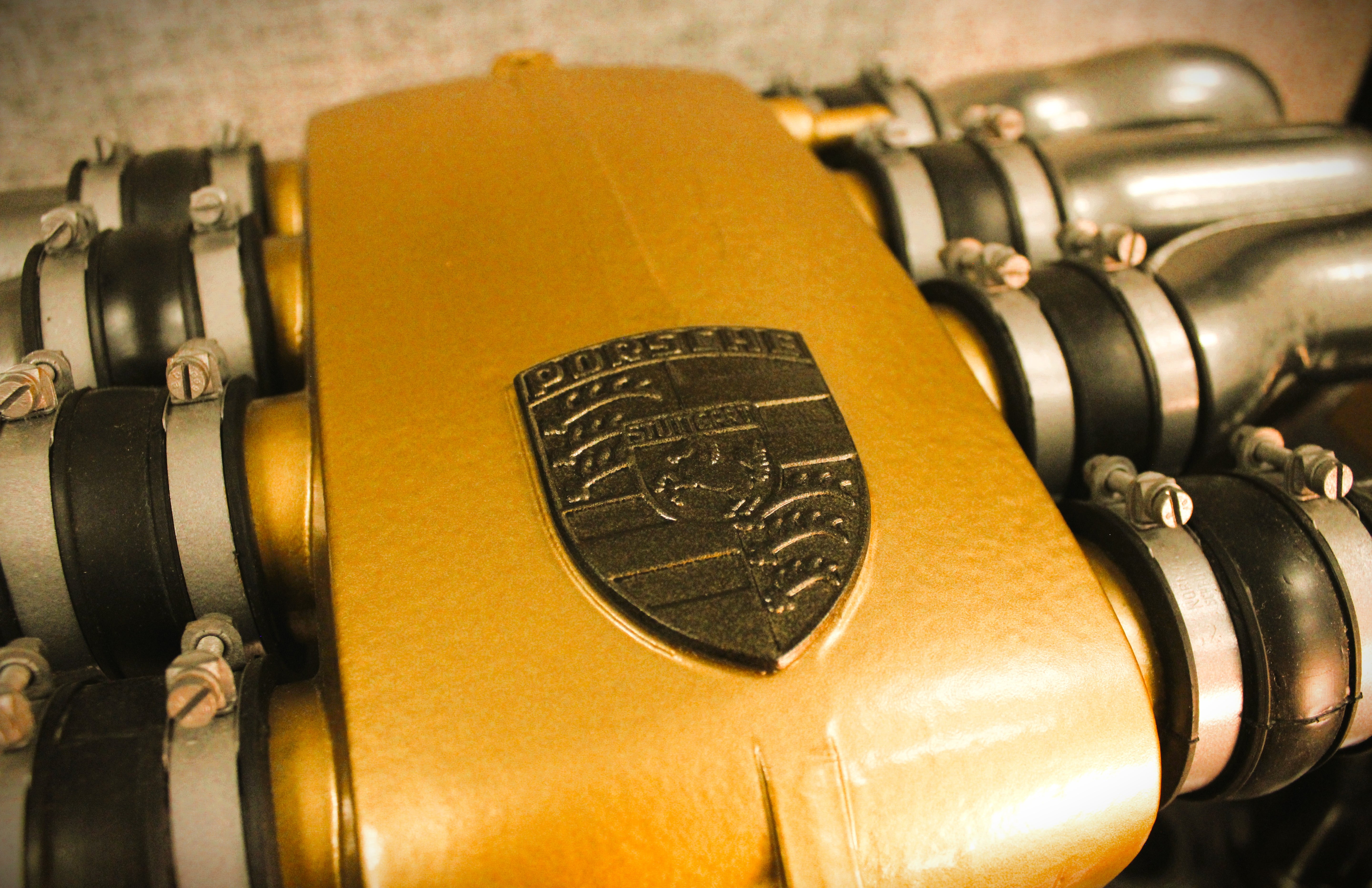 Porsche engine display with integrated high-performance audio