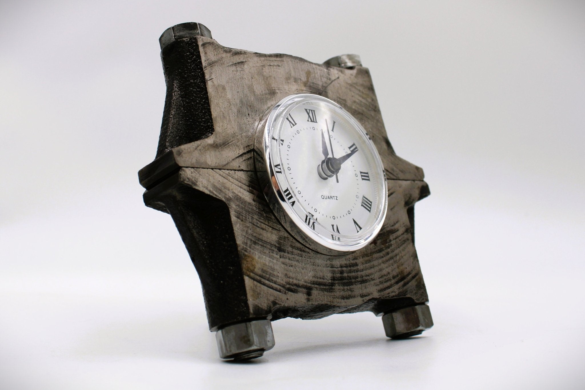 Crankshaft Cap Clock - Steampunk Clock, Unique Gift for Car Lovers - Ben's Auto Decor