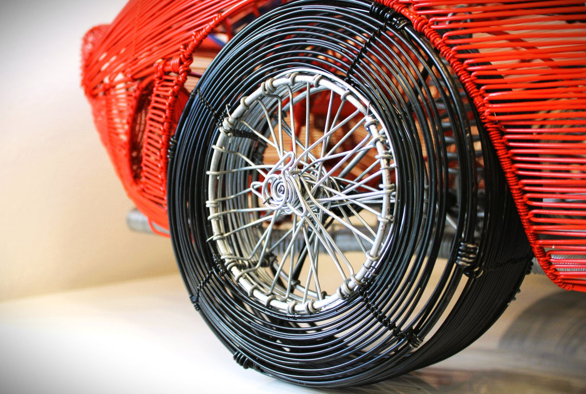 Ferrari 250 GTO No. 19 — Kinetic Wire Sculpture - Ben's Auto Decor