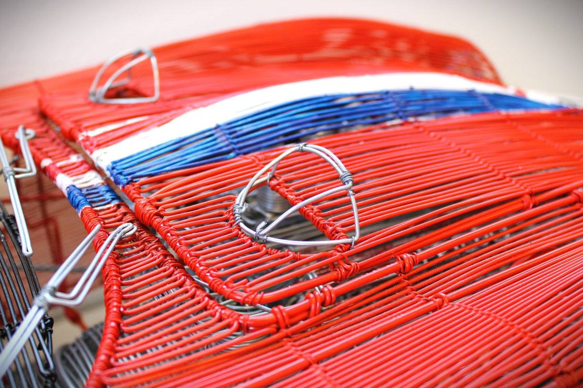 Ferrari 250 GTO No. 19 — Kinetic Wire Sculpture - Ben's Auto Decor