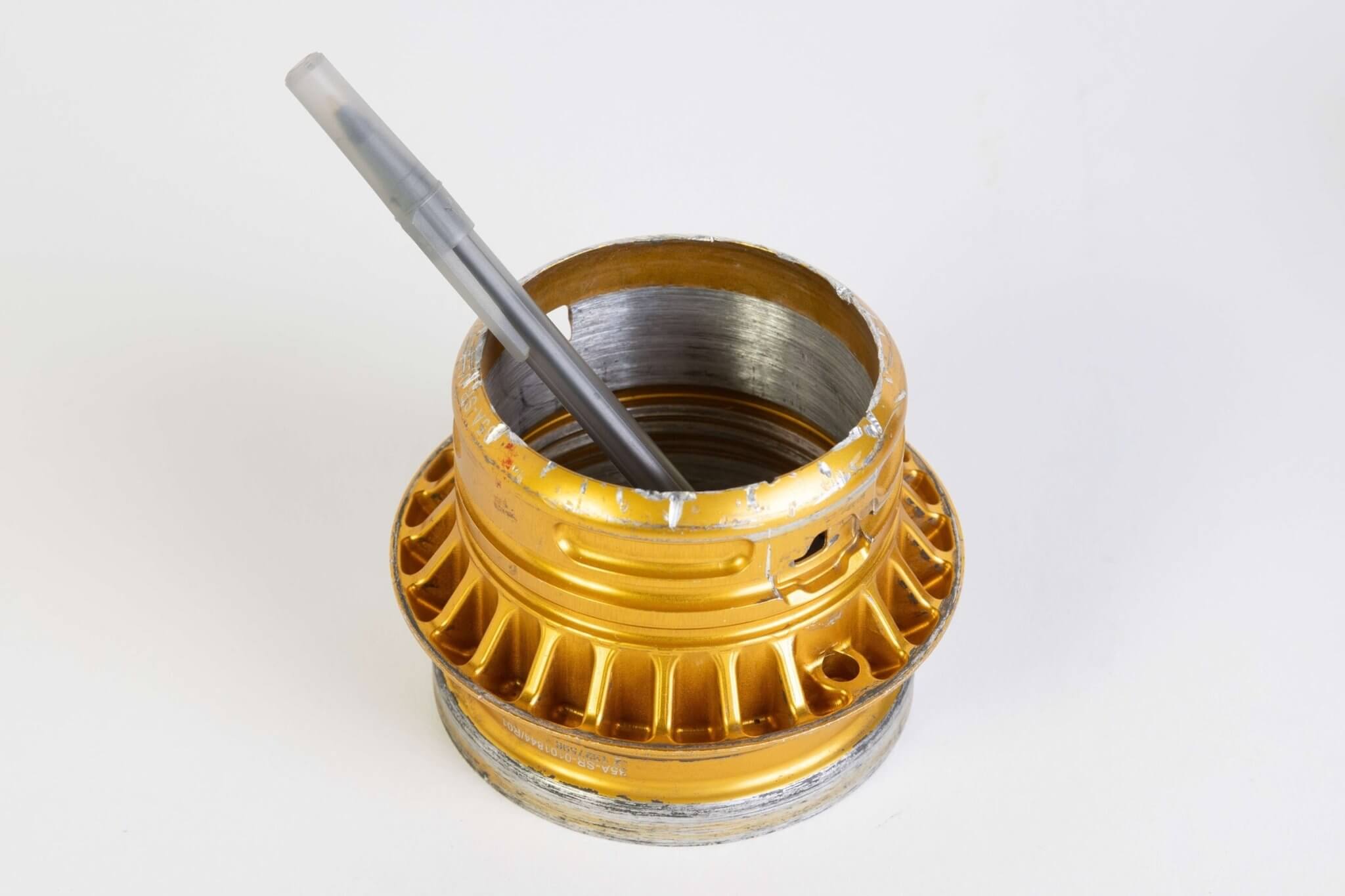 McLaren F1 Rear Wheel Nut Pen Holder - Gold Formula One Desk Decor - Ben's Auto Decor