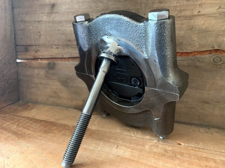 Crankshaft Cap Clock - Steampunk Clock, Unique Gift for Car Lovers - Ben's Auto Decor