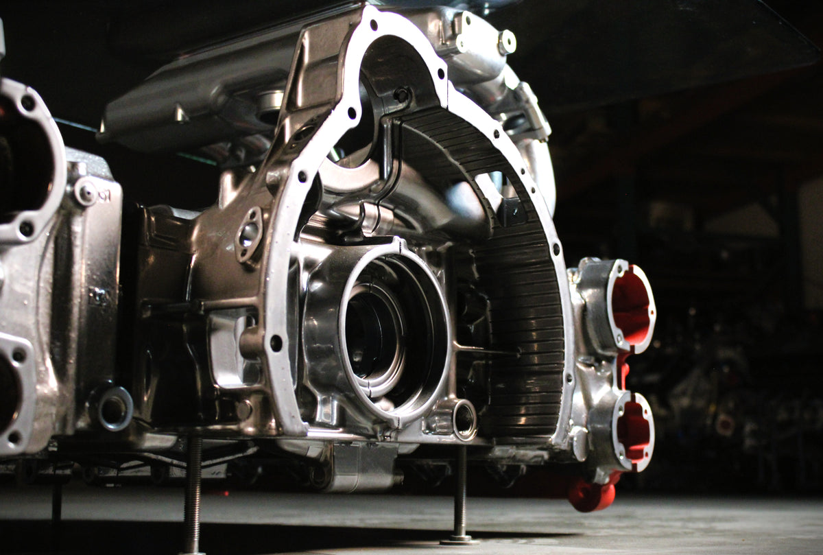 Cuore Aperto — Ferrari Testarossa Flat-12 Sculptural Table