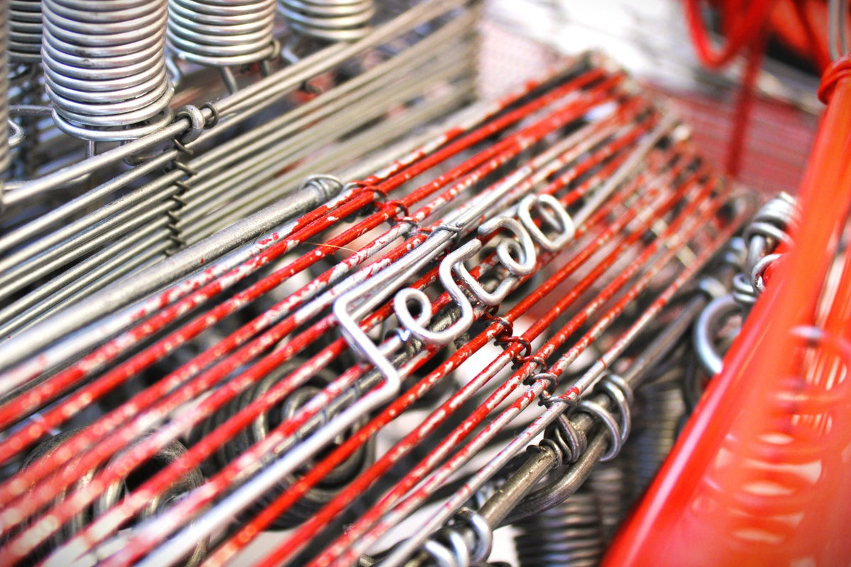 Ferrari 250 GTO No. 19 — Kinetic Wire Sculpture - Ben's Auto Decor