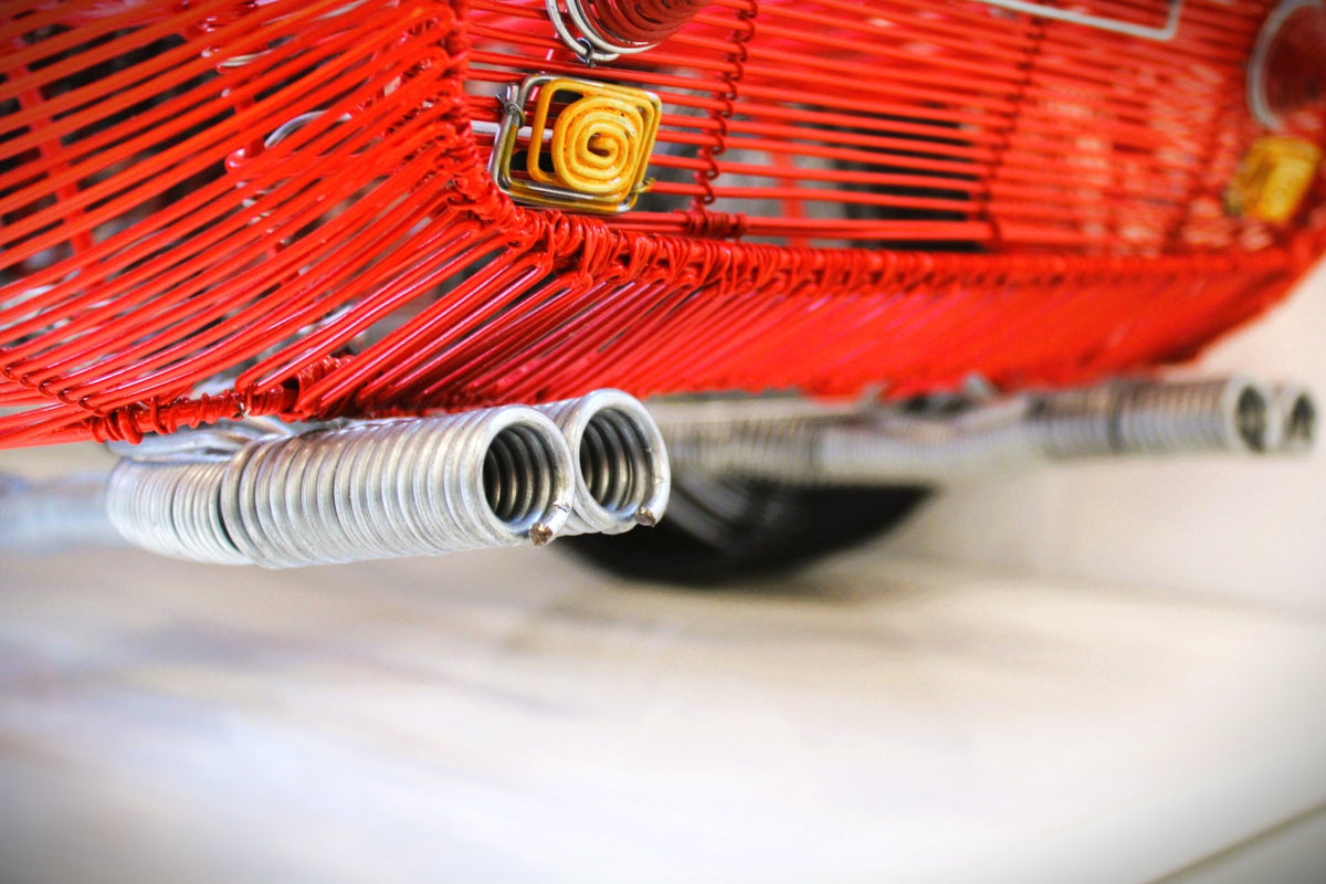 Ferrari 250 GTO No. 19 — Kinetic Wire Sculpture - Ben's Auto Decor