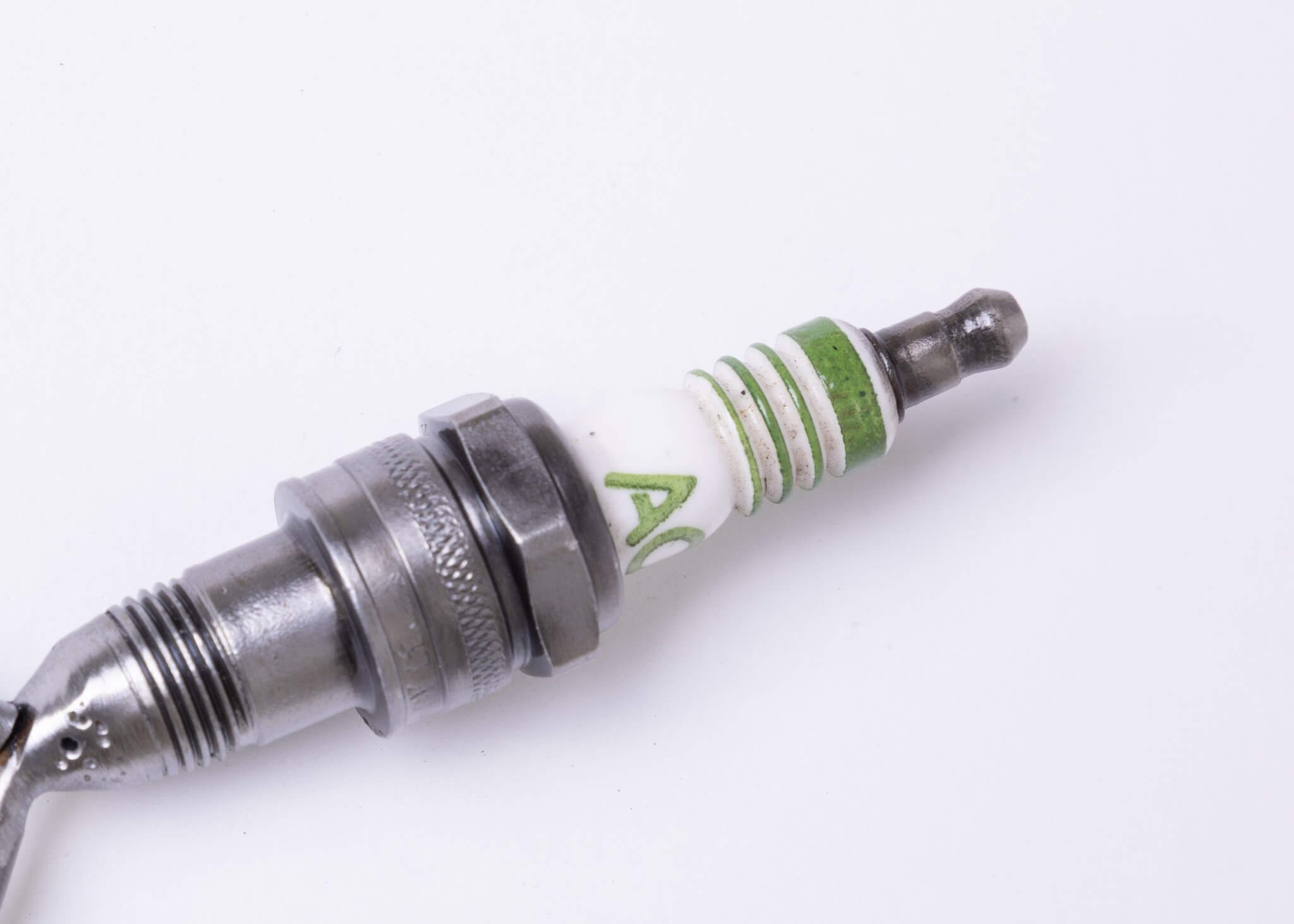 Spark Plug Bottle Opener - Unique Gift for Auto Enthusiasts and Car Lovers - Ben's Auto Decor